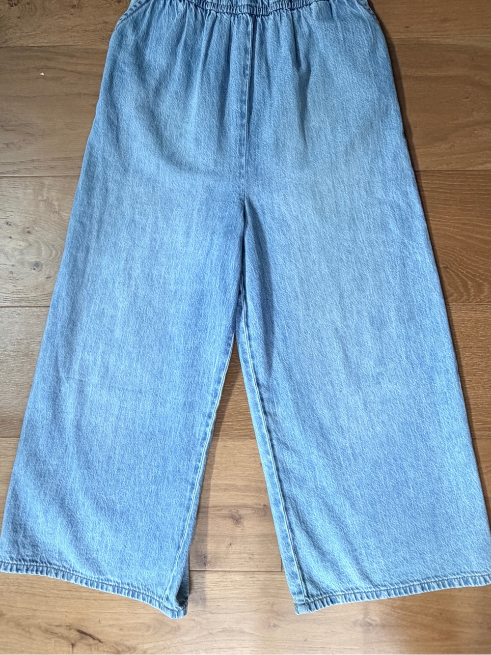 NWOT Abercrombie Kids Boho Preppy Wide Leg Denim Jumpsuit Smocked Girls Sz 11/12 - Picture 5 of 11